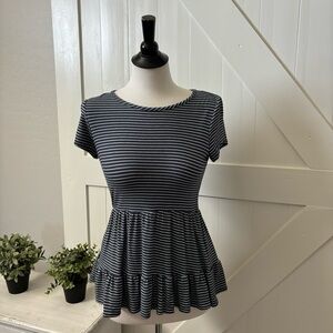 Olivia Rae Size M Blue and White Striped Babydoll T-shirt Cinched